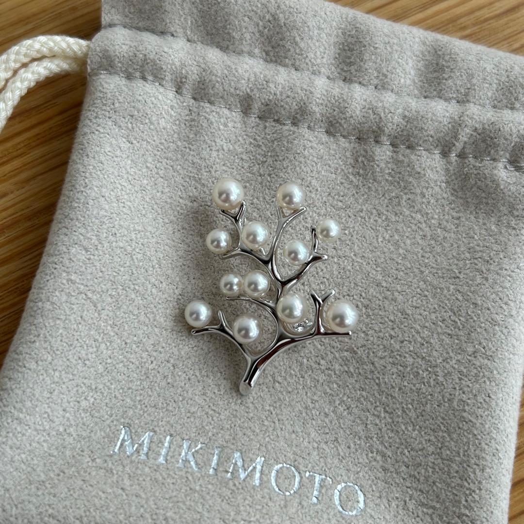 最終価格【美品】MIKIMOTO 幸福の木　ブローチ　シルバー　Sサイズ