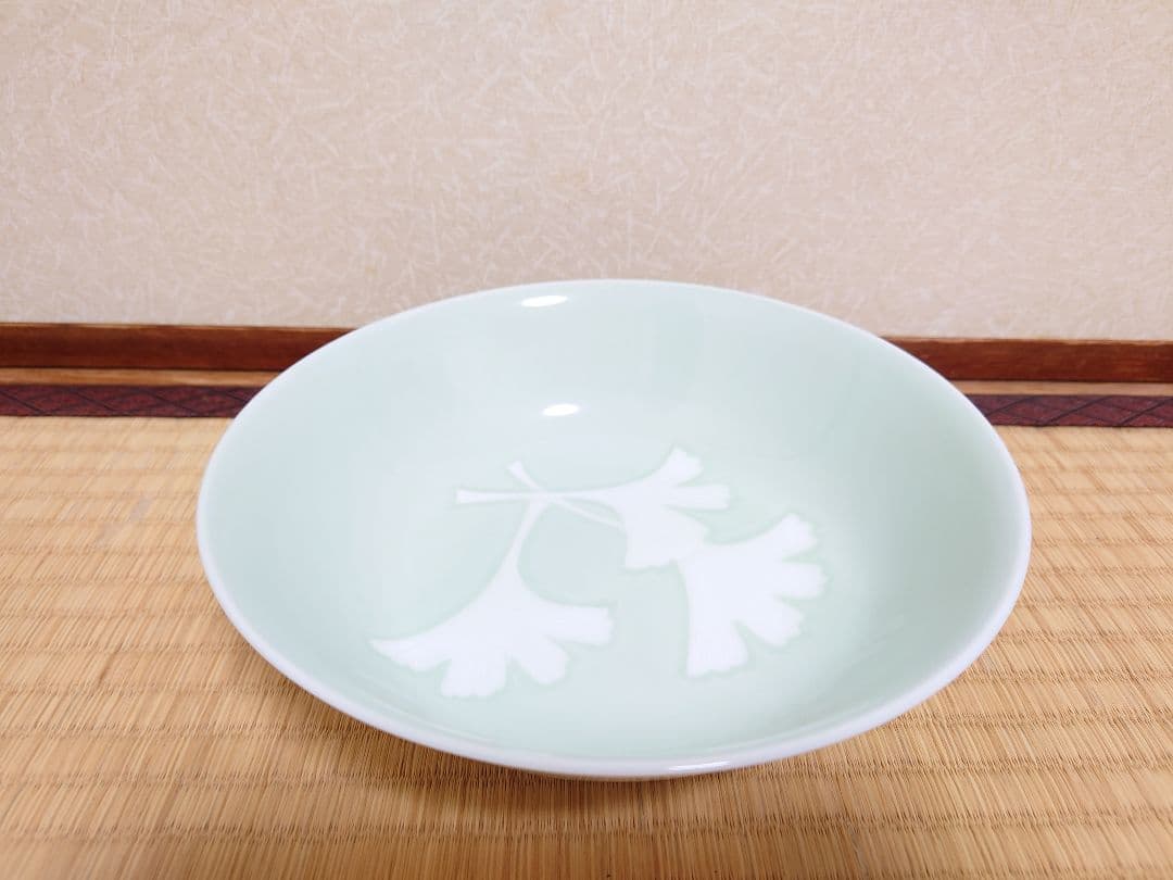 人間国宝 井上萬二  青白磁公孫樹文 菓子鉢 鉢  1枚 共箱