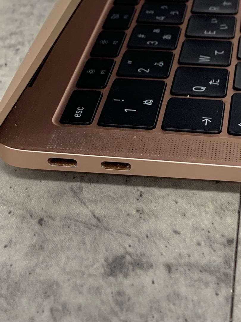 ＄【ジャンク/起動不可】MacBook Air 13インチ　A1932 ゴールド