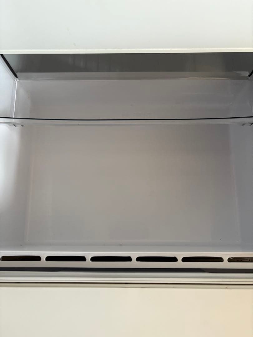 ホワイト冷蔵庫 ガラス棚付き