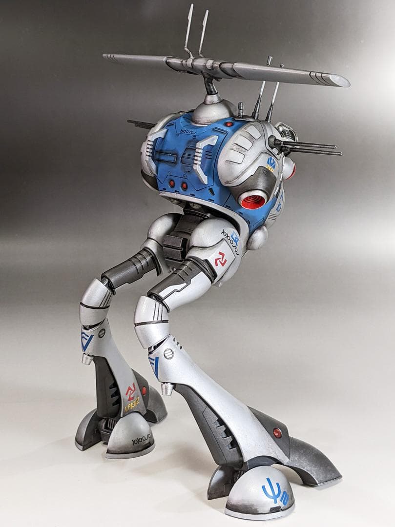 プラモデル　ハセガワ　1/72 リガード／偵察型（超時空要塞マクロス）組立塗装済