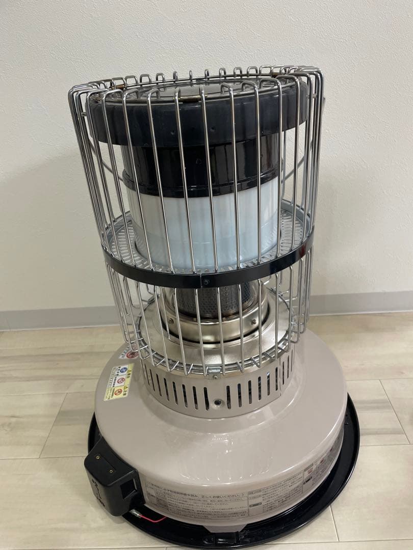 トヨトミ KR-47A [KR47A] 石油ストーブ　ベージュ