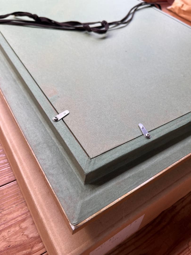 装飾的な油彩額縁 F8号サイズ　ゴールドとグレー