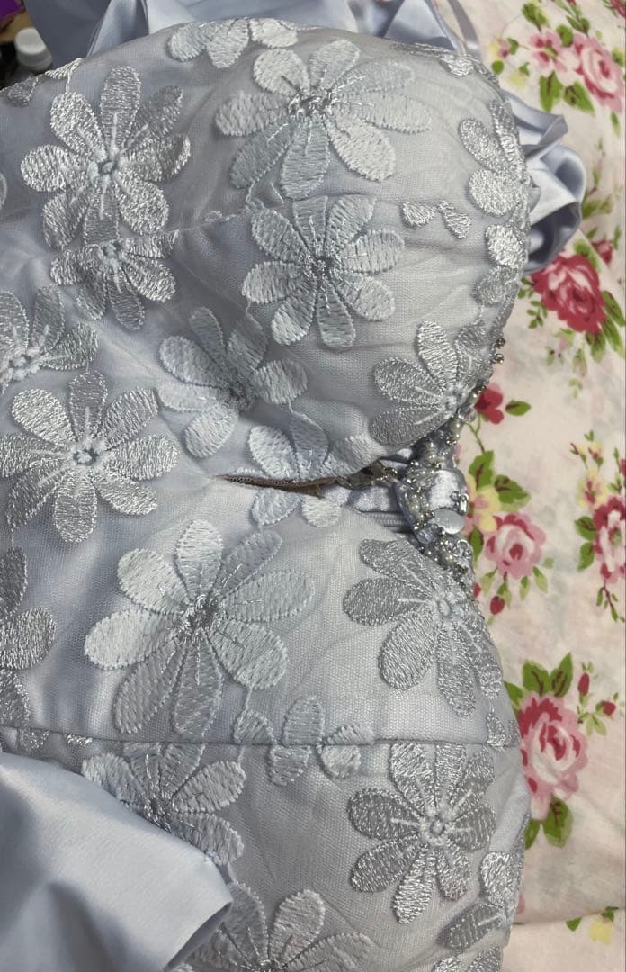 ローブドフルール　フラワーレース×リボンワンショルダーミニキャバドレス　水色