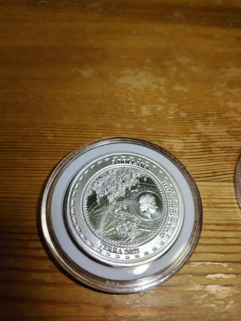 2022 トケラウ「地球・テラ」純銀 1オンス 銀貨 2枚