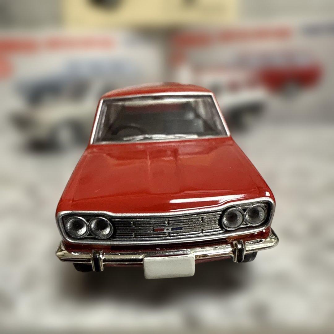 トミカリミテッドヴィンテージダットサンブルーバード3台セット