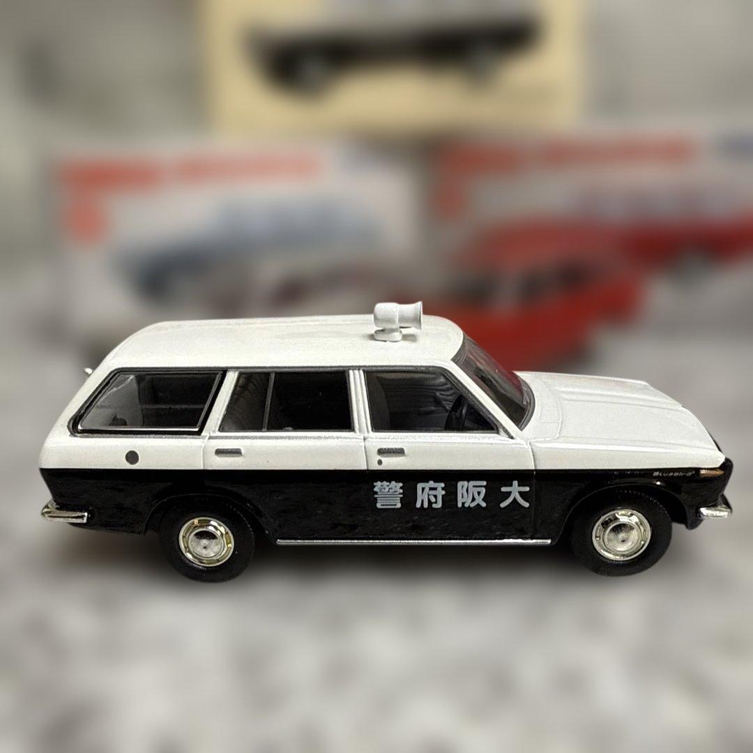 トミカリミテッドヴィンテージダットサンブルーバード3台セット