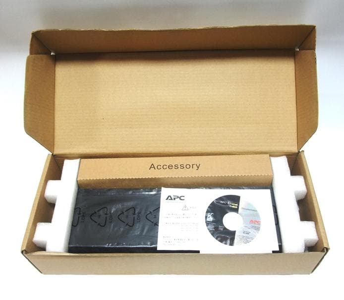 APC 24 ポート 10/100 イーサネット スイッチ AP9224110