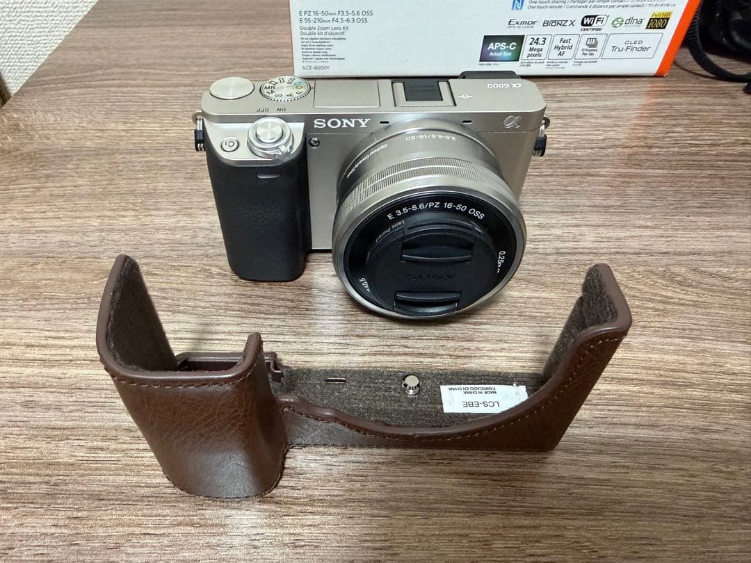 【SONY】α6000 ダブルズームレンズキット ILCE-6000Y