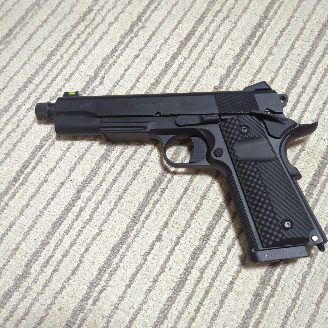 カーボネイトNITESHIFT CO2ガスガン ブラック 箱付き