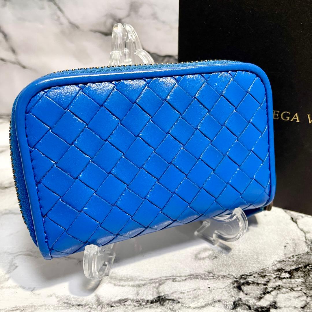 ボッテガヴェネタ　ケース　ブルー