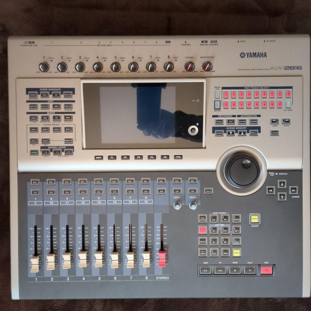 ヤマハ 　マルチトラックレコーダー　aw2816