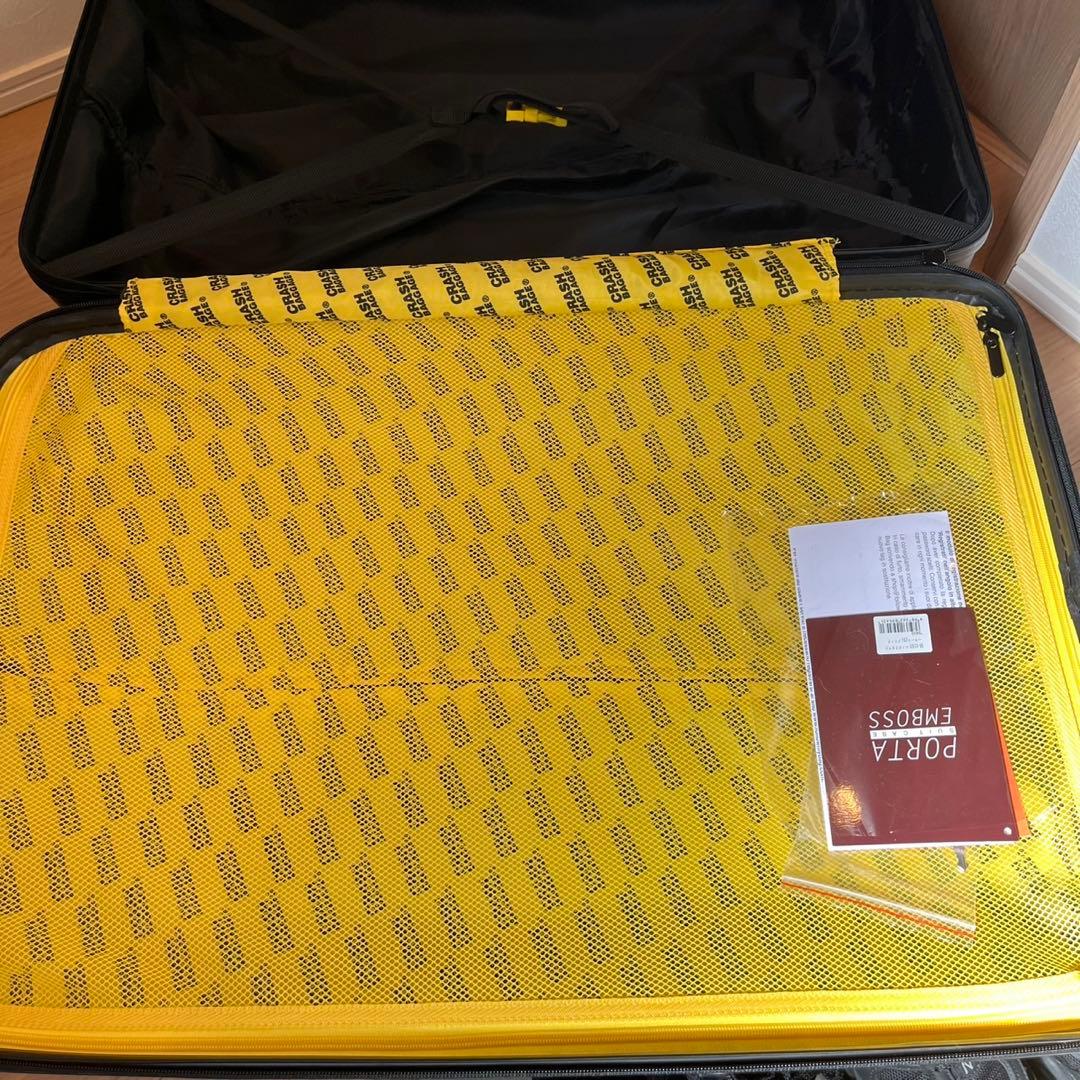 CRASH BAGGAGE　スーツケース　ダメージ加工　ブラック　TSAロック