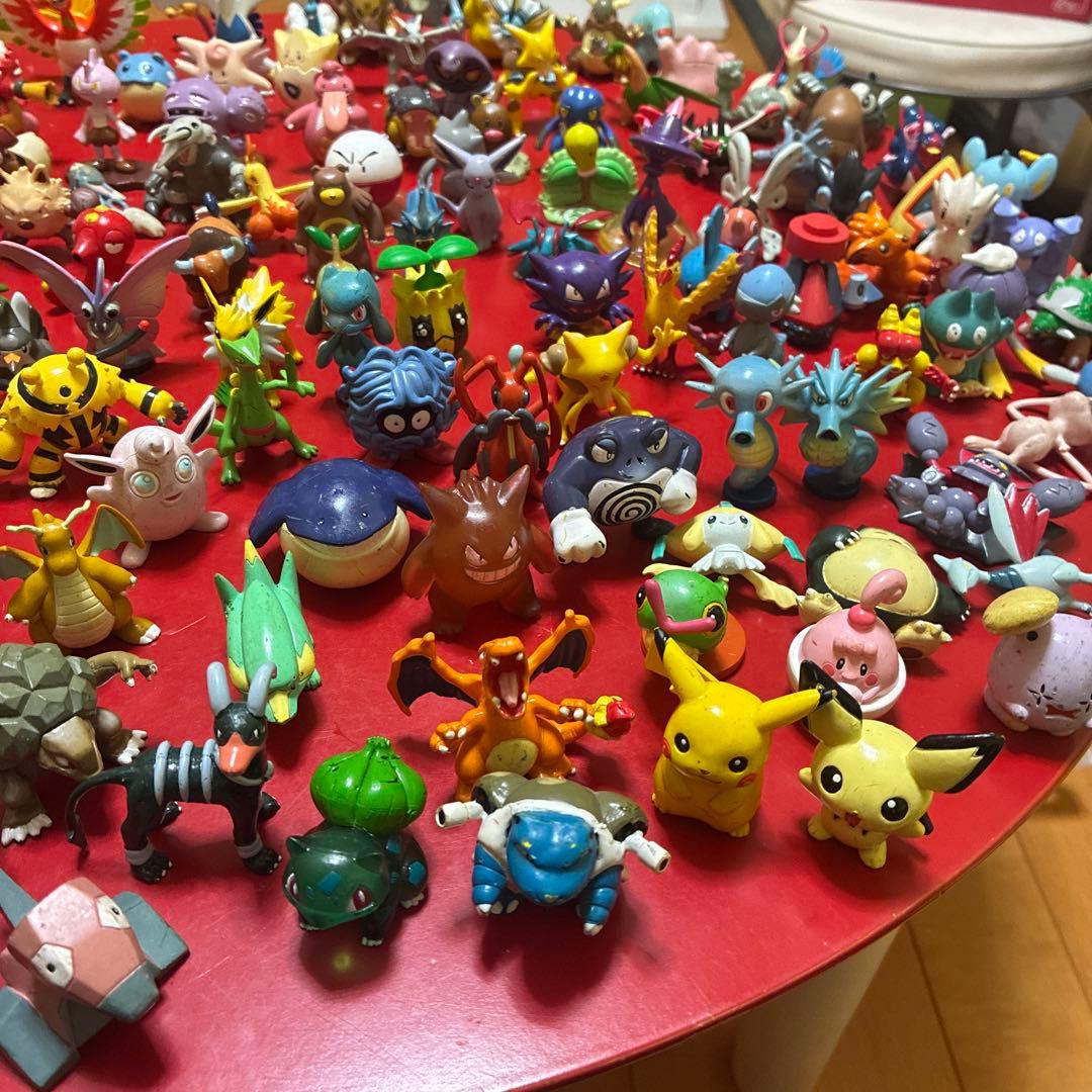 k*必様 モンコレ　まとめ売り　　100体以上　ポケットモンスター