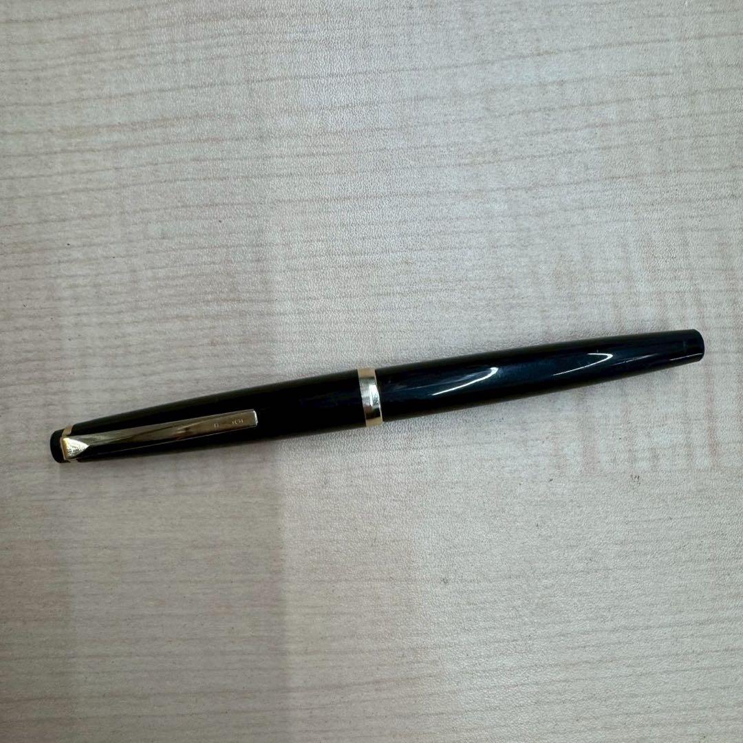 PILOT 万年筆　黒