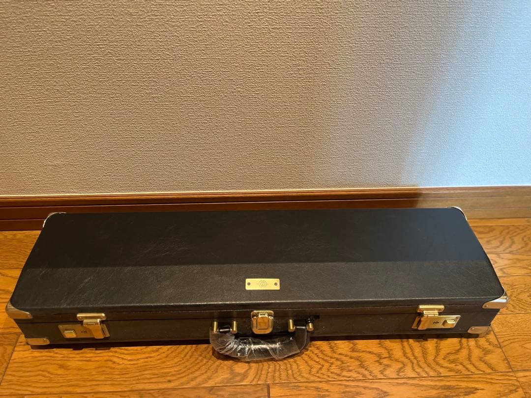 Selmerケース 鍵付き (ソプラノサックス用)