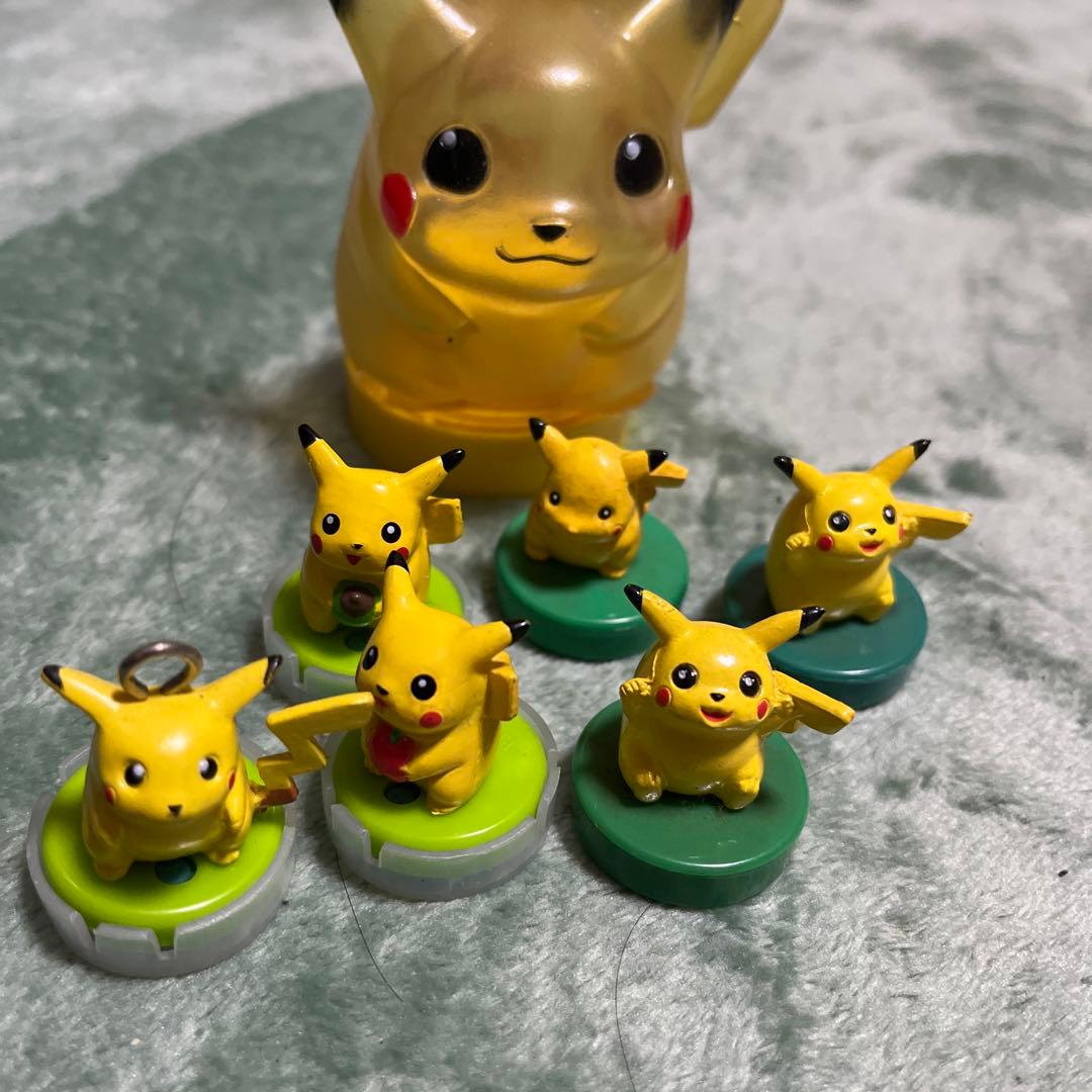 ポケモンピカチュウレトロレアスタンプフィギュア
