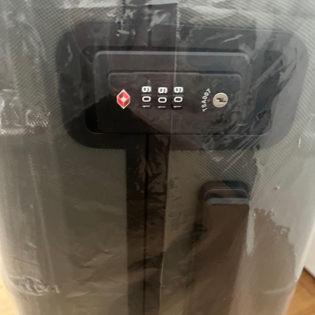 ノースフェイス　新品キャリーケース