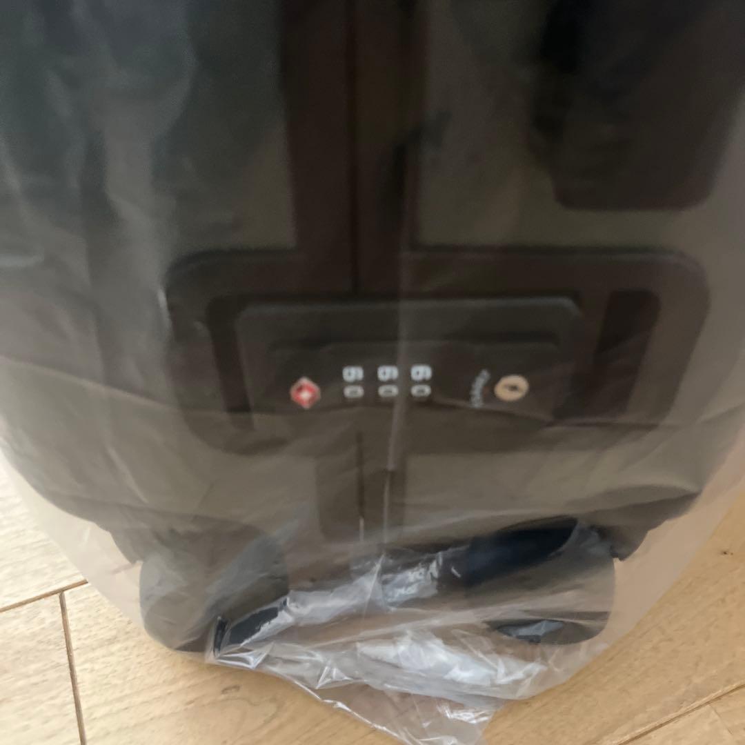 ノースフェイス　新品キャリーケース