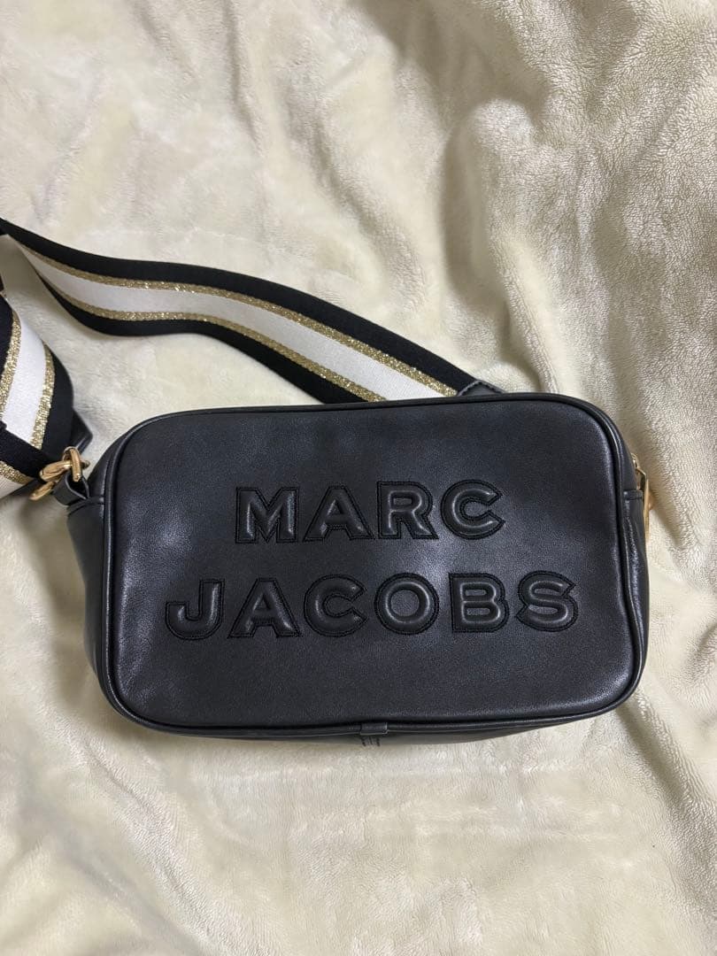 MARC JACOBS ショルダーバッグ ストラップ付き