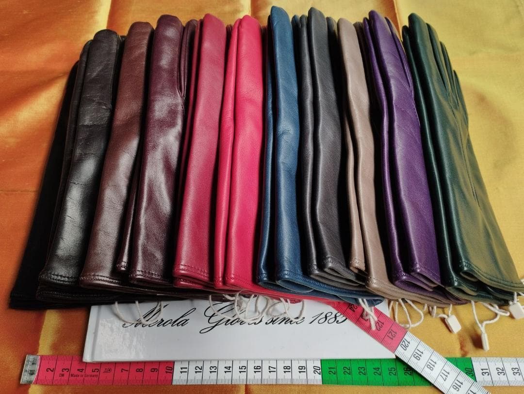 初売り メローラ ナッパルビー色 カシミア黒 グローブ 革手袋 MEROLA