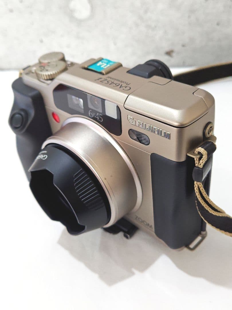 2060 FUJIFILM GA645zi　フィルムカメラ 最終‼️
