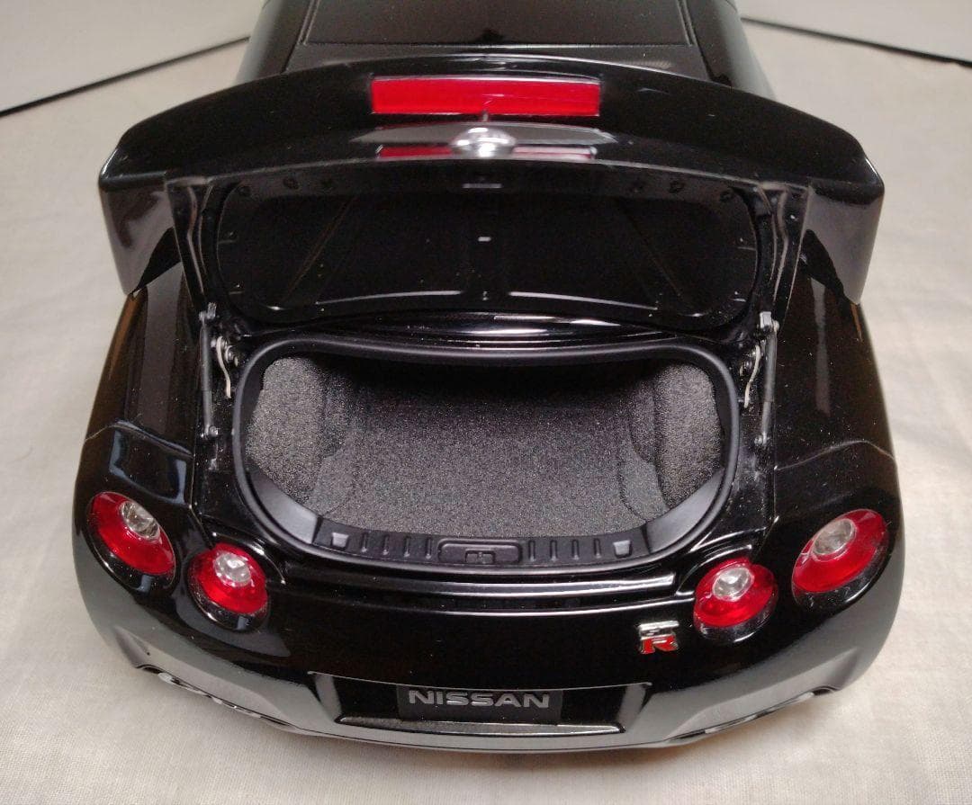 50　オートアート　1/12　GT-R R35　プレミアムエディション　黒