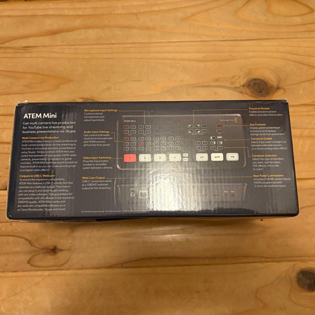 ATEM Mini プロダクションスイッチャー