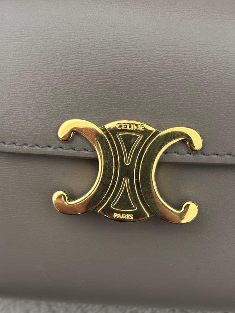 CELINE コンパクト財布　Small Tri-Fold Pebble