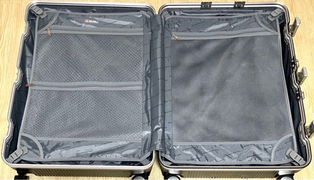 大容量105L TSAダブルロック 送料無料 スイスミリタリー プレミアム