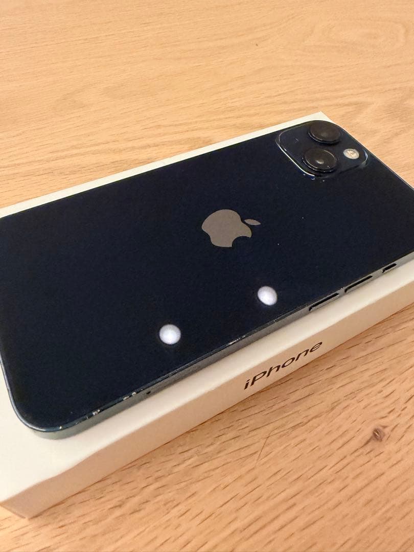 Apple iPhone 13 ／256GBブラック （ミッドナイト）本体