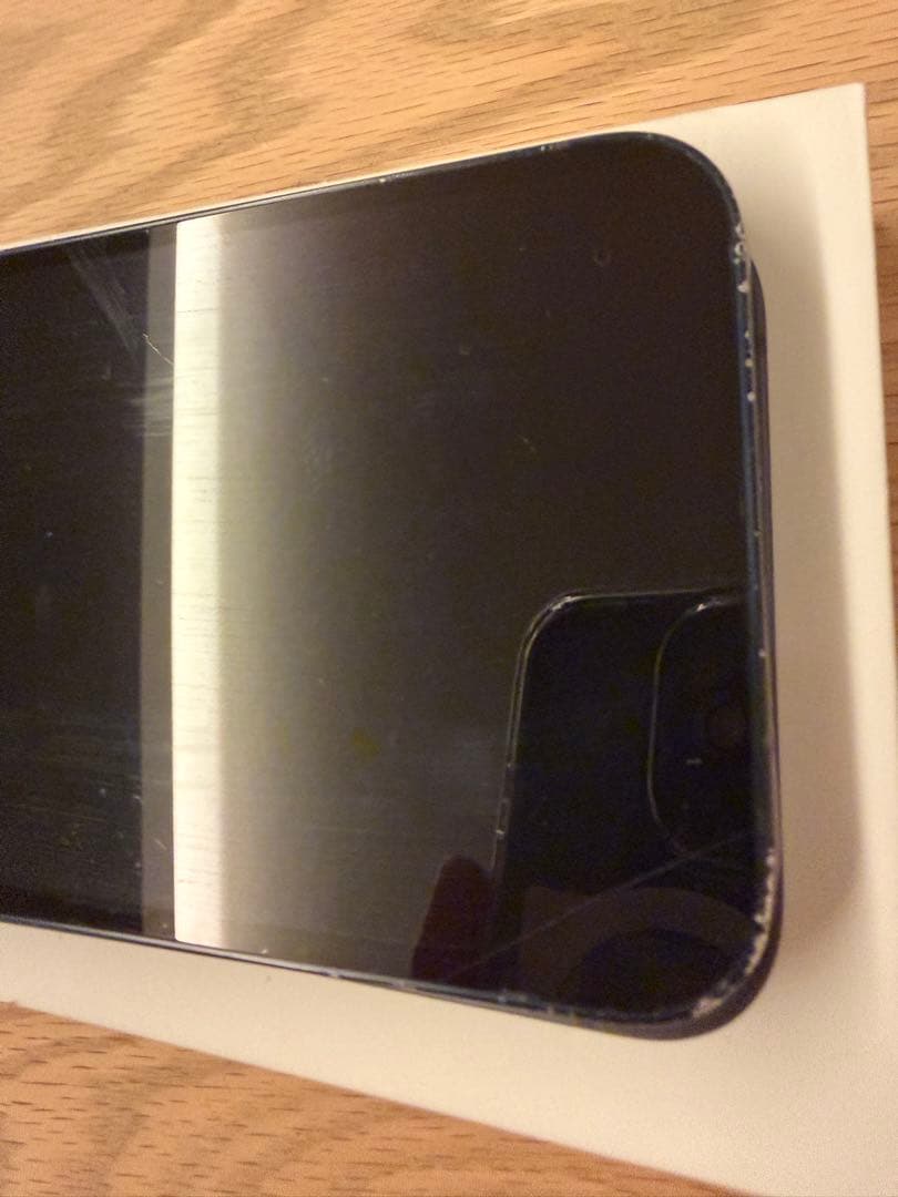 Apple iPhone 13 ／256GBブラック （ミッドナイト）本体