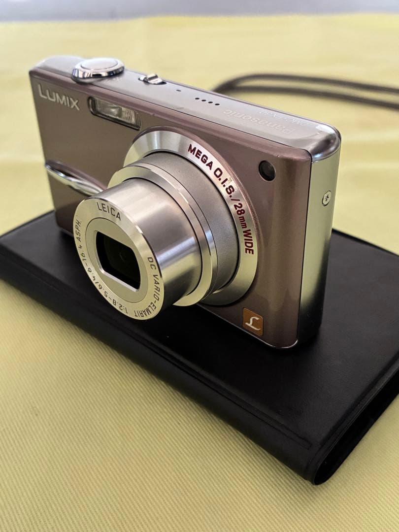 Panasonic LUMIX DMC-FX30 コンパクトデジタルカメラ