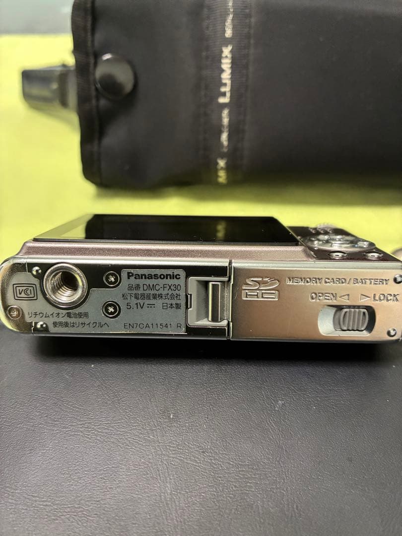 Panasonic LUMIX DMC-FX30 コンパクトデジタルカメラ