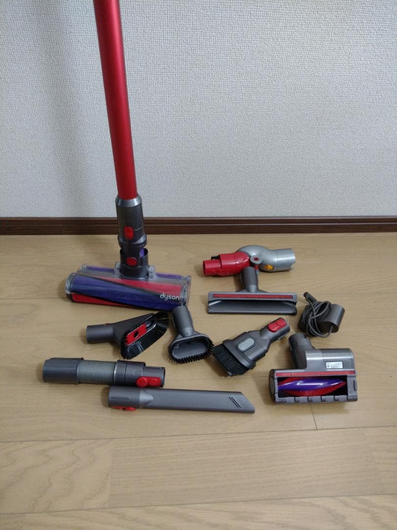 ダイソン★掃除機★V8★SV10★バッテリーの状態良好★2