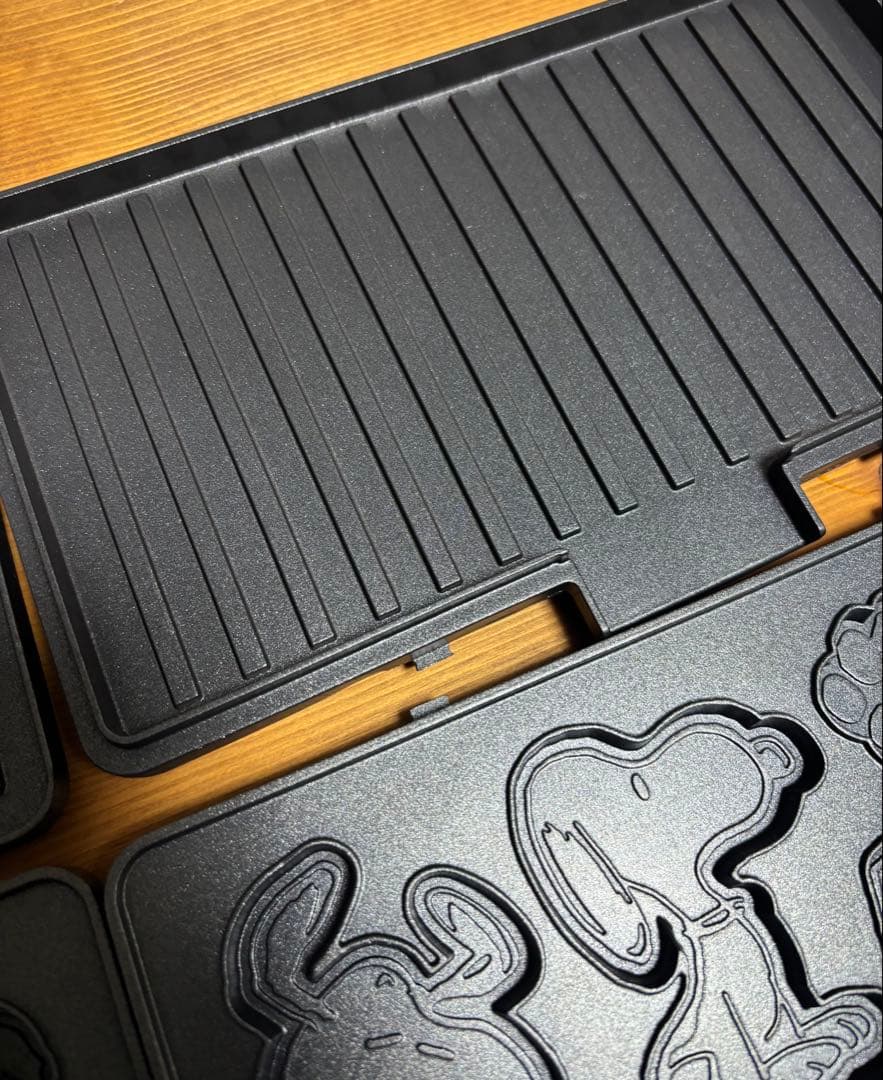 グリルサンドメーカーダブル　PEANUTS BRUNO