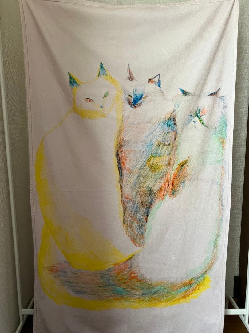 「穏やかな猫タオルケット」カネコアヤノ