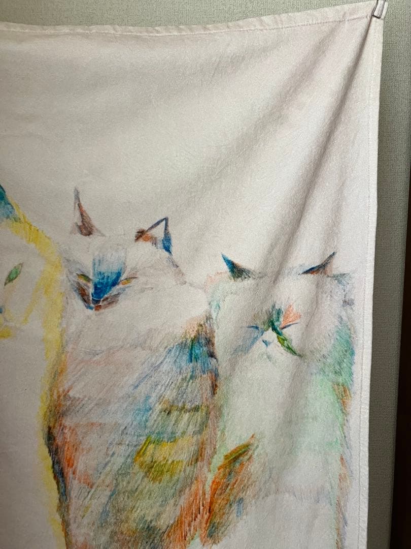 「穏やかな猫タオルケット」カネコアヤノ