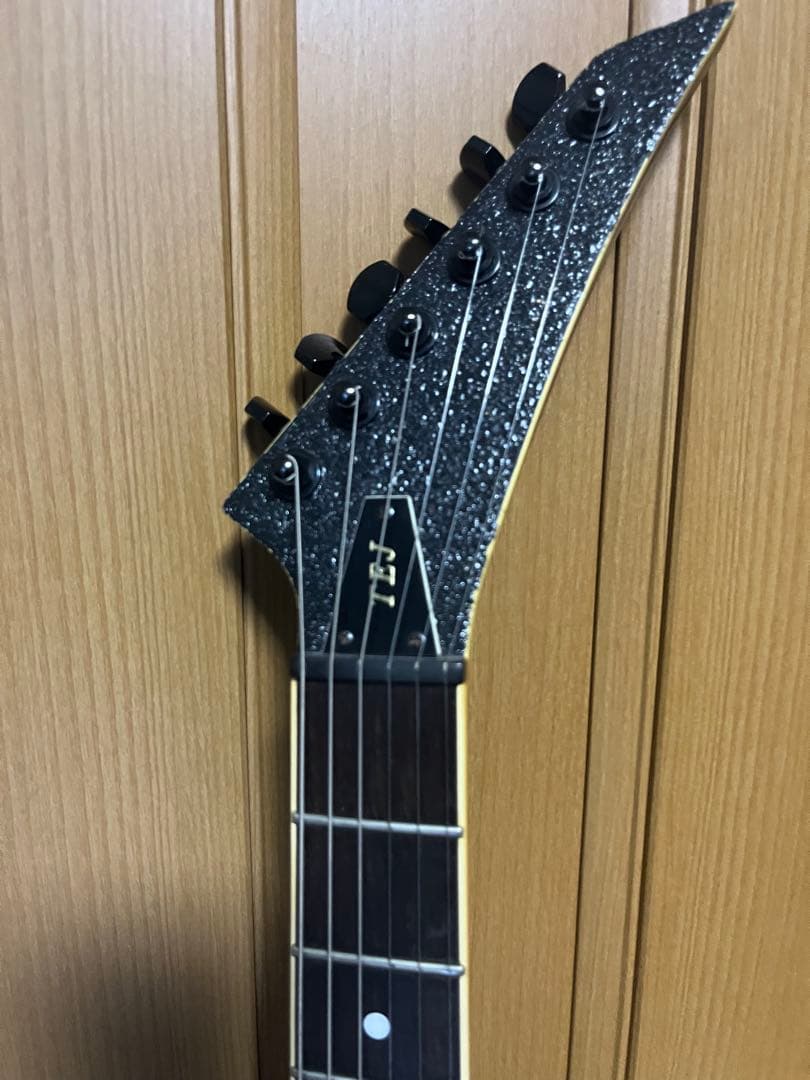 フェルナンデス 布袋モデル風 コンクリートギター