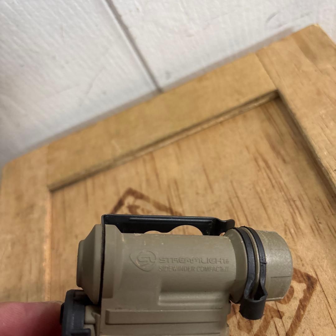 米軍　実物STREAMLIGHT SIDEWINDER COMPACT II