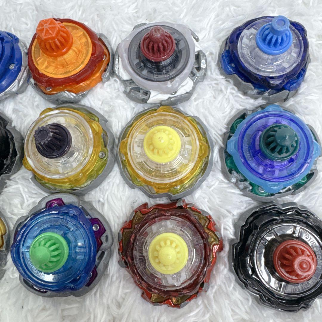 【最新版】ベイブレードX まとめ売り ベイ本体 18個 BX UX 引退品