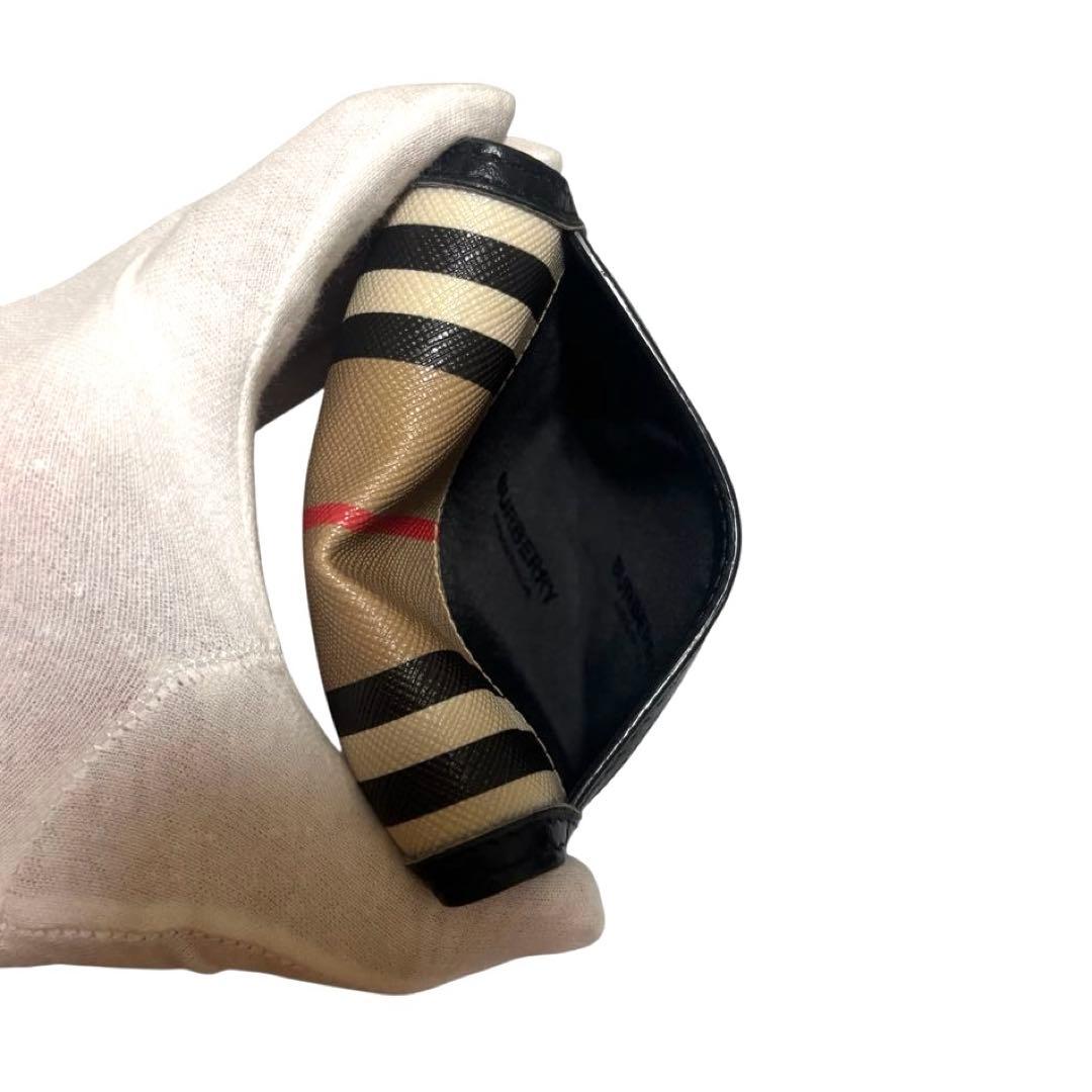 人気　美品　バーバリー　折り財布　PVC　マルチカラー　ストライプ　ノバチェック