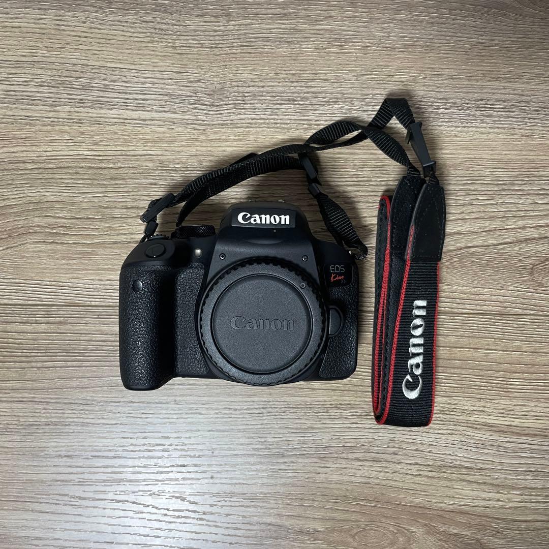 Canon EOS Kiss X9iダブルズームキット（望遠レンズジャンク付き）
