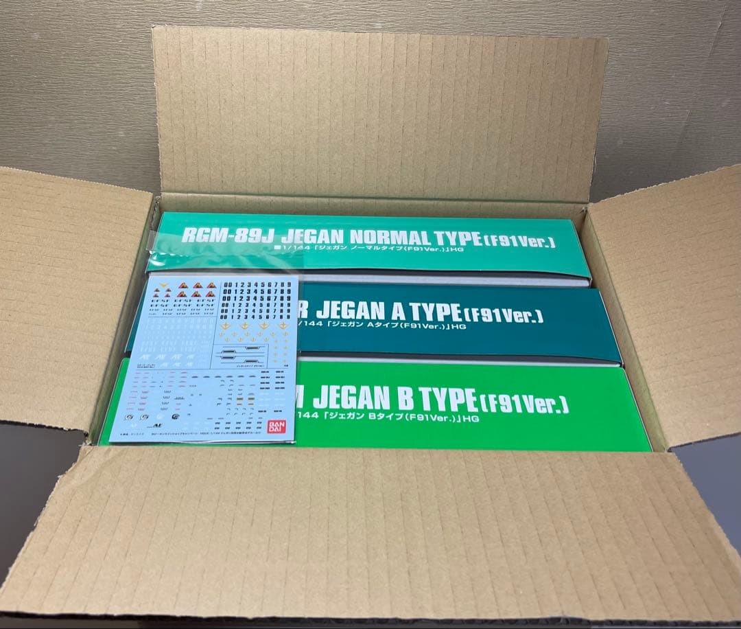 新品『水転写式デカール付属』ＨＧ 1/144 ジェガンＦ９１Ｖｅｒ.３機セット