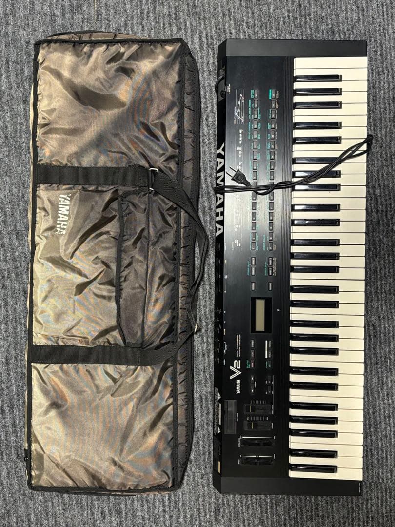 YAMAHA V2 キーボード シンセサイザー