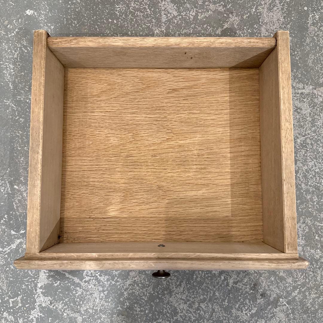 ヴィンテージ　木製サイドテーブル　引き出し／扉収納付き　剥離