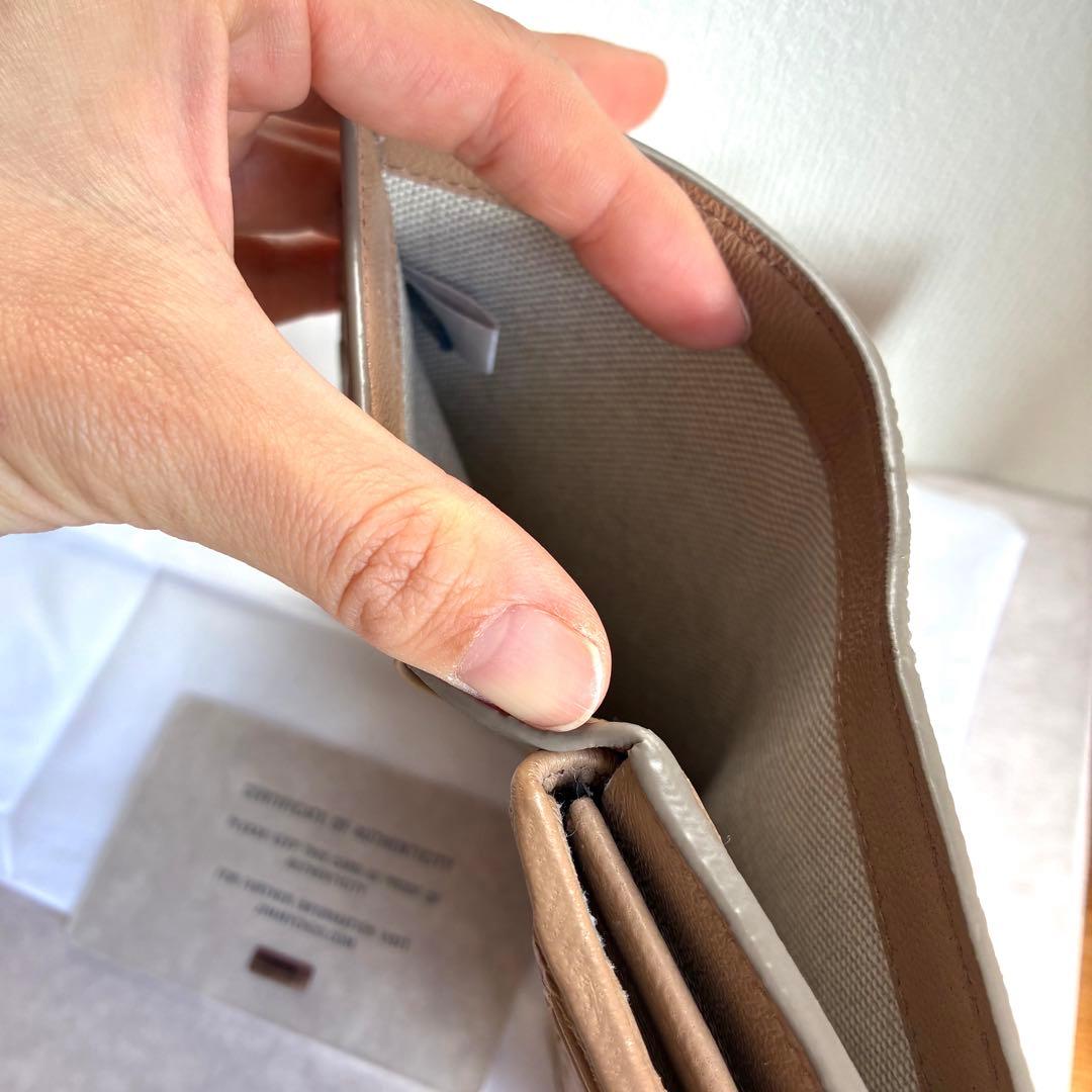 最終価格☆新品未使用JIMMY CHOOゴールド×クリスタルスタッズ 二つ折り