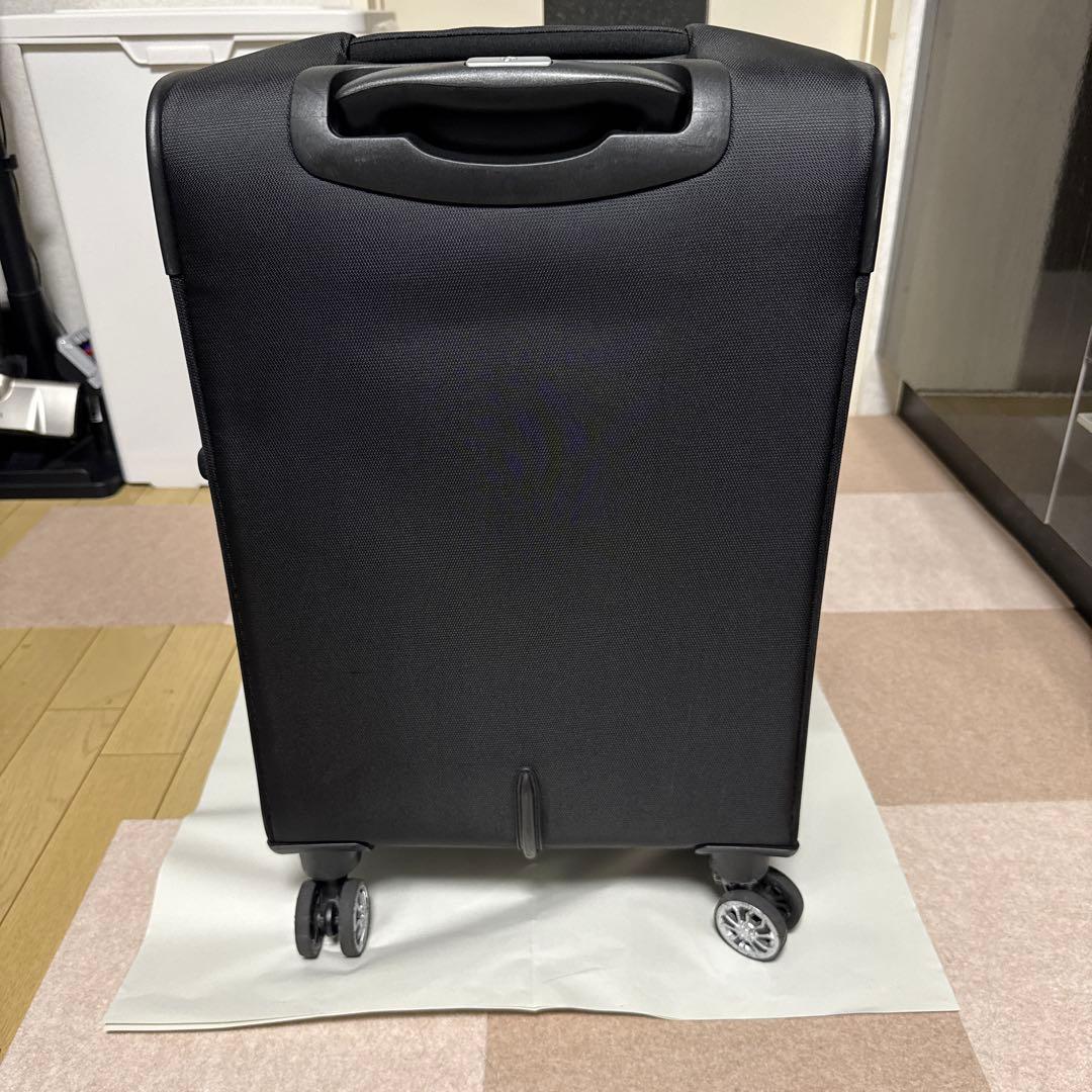 サムソナイトMOMENTUSスピナー 55/20　39L 機内可キャリーケース