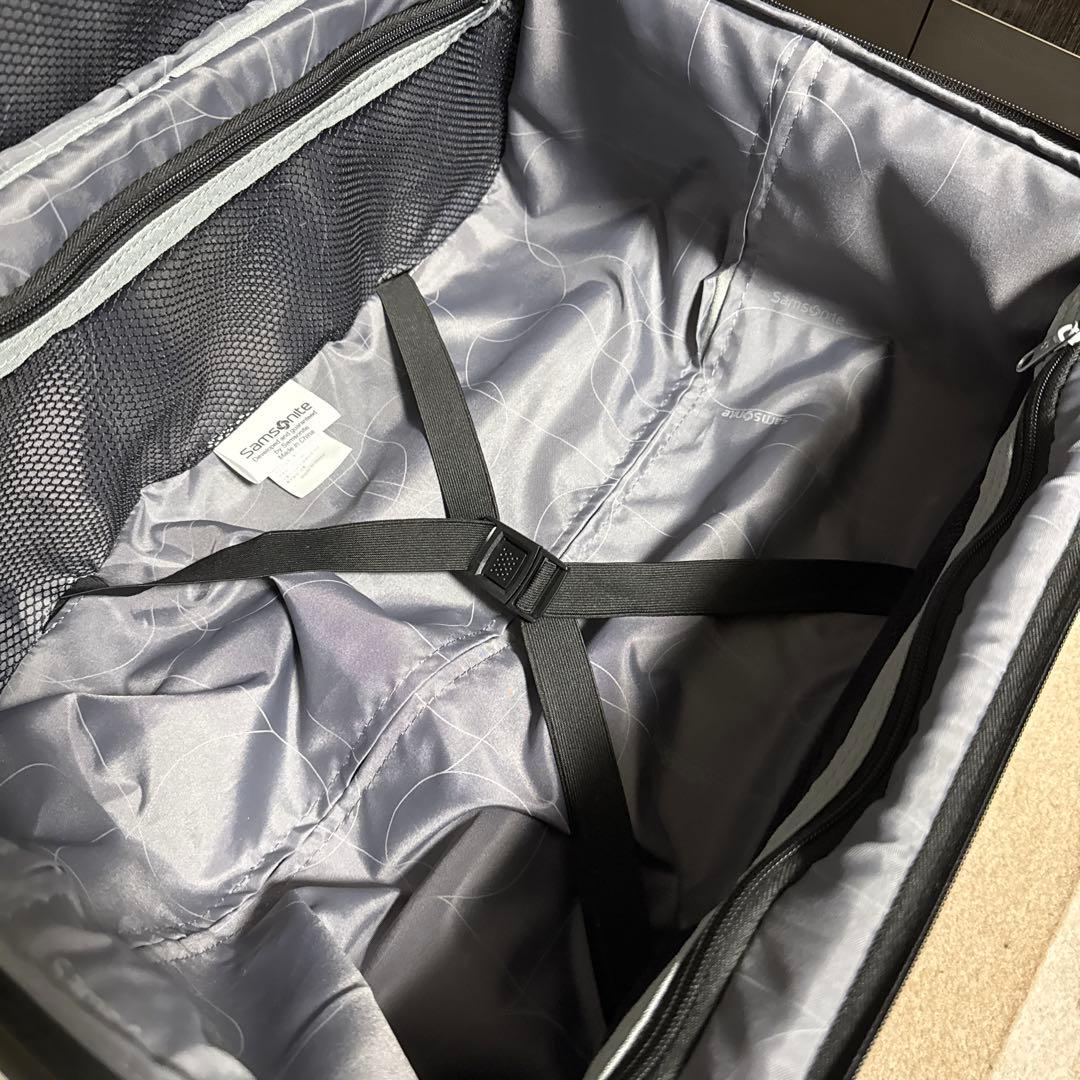 サムソナイトMOMENTUSスピナー 55/20　39L 機内可キャリーケース