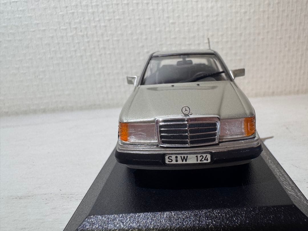 MINICHAMPS メルセデス・ベンツ 320 E1/43